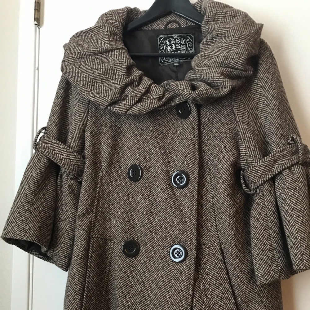Last Kiss Brown Coat